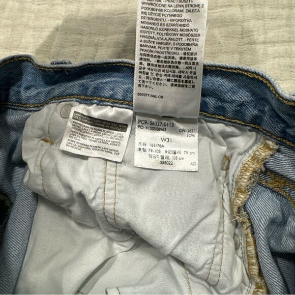 Levis 501 Womens Denim Shorts Light Blue Button Fly Cut Off Size 31 - Picture 10 of 11